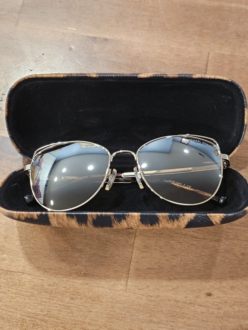 Michael Kors MK1086 St Lucia Sunglasses Gold Cat Eye Brown Gradient 55mm Case
